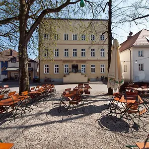 Hotel Klement, Isen